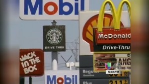 Industrias De Comidas Rápida Enfocan Sus Comerciales Hacia Jovenes Y Niños item-thumbnail