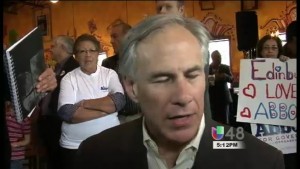 Greg Abbott Da Inicio a su Campaña con una Visita al Valle del Río Grande item-thumbnail